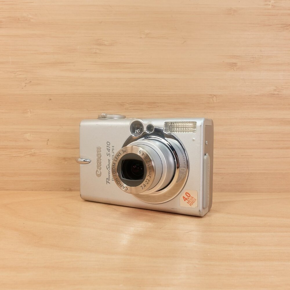 Canon PowerShot S410 Digital ELPH / 4MP Compact Digital Camera / Silver
